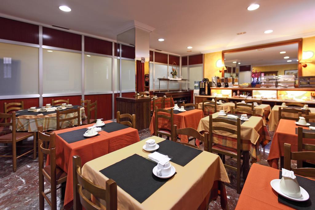 Hotel Los Angeles Figueres  Luaran gambar