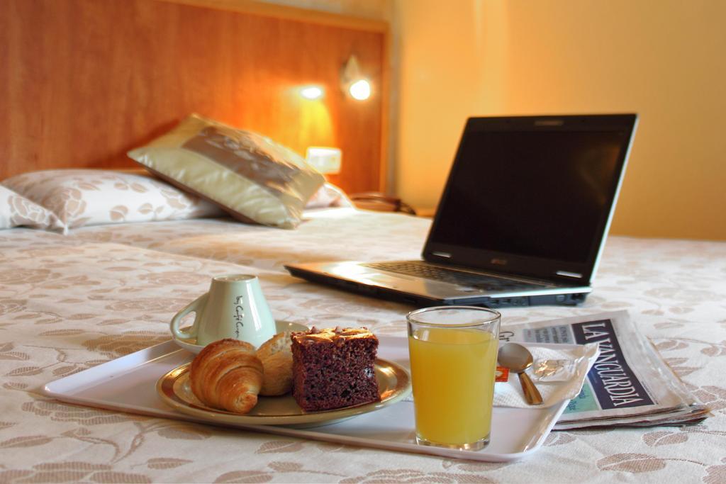 Hotel Los Angeles Figueres  Luaran gambar