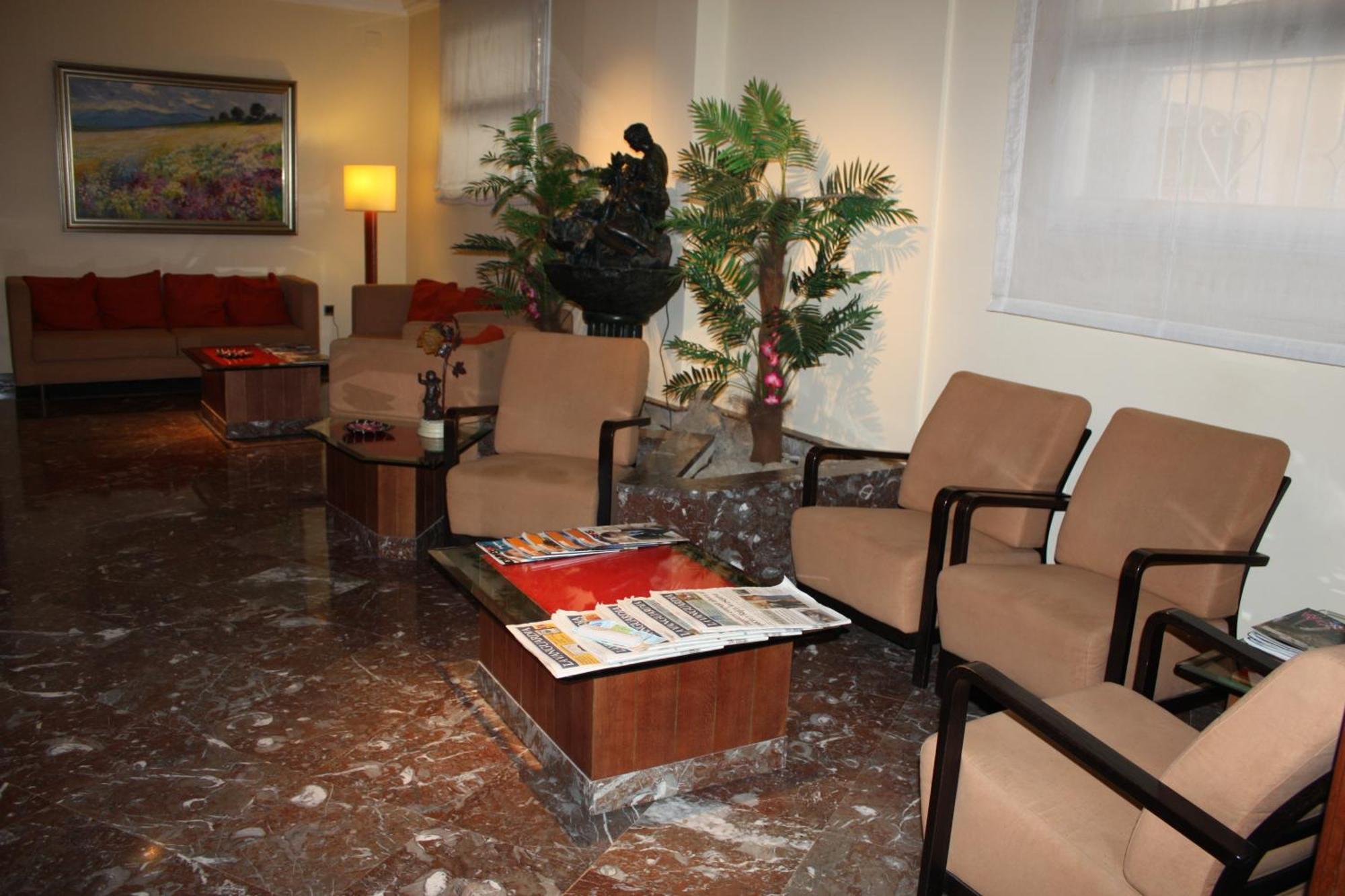 Hotel Los Angeles Figueres  Luaran gambar