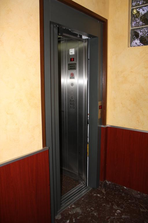 Hotel Los Angeles Figueres  Luaran gambar
