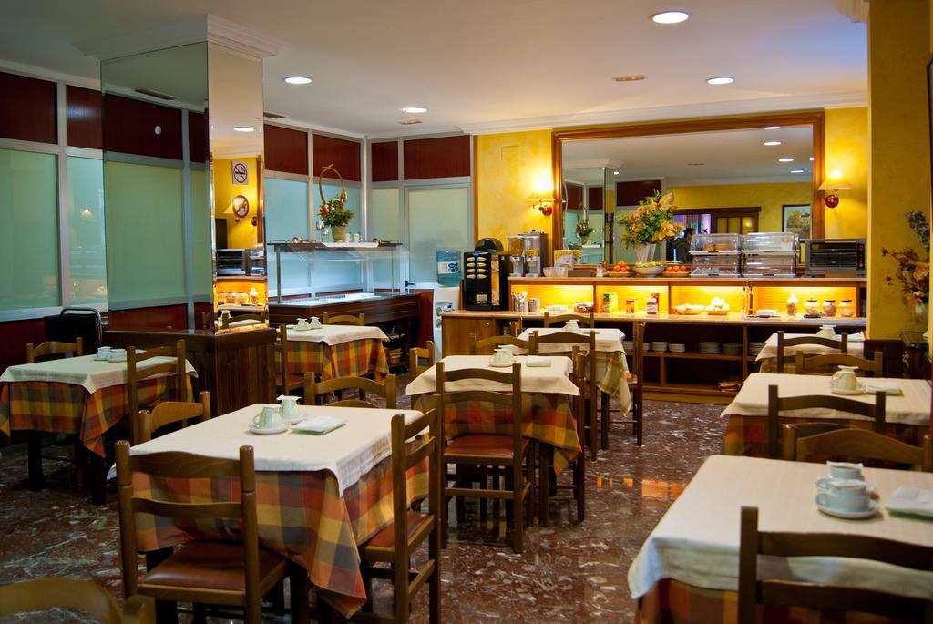 Hotel Los Angeles Figueres  Luaran gambar